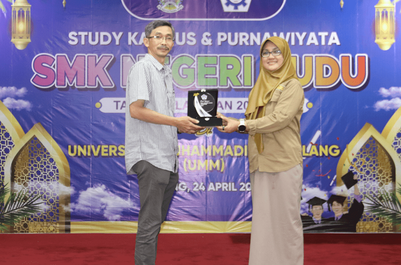 Memilih Kampus Untuk Acara Purnawiyata