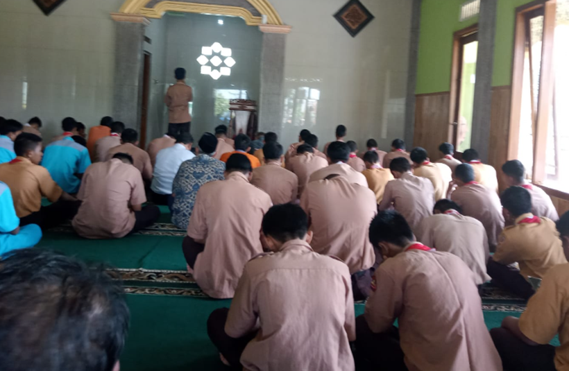 Mimbar Jum’at : Mengatasi Kecanduan Game Online, Tumbuhkan Keseimbangan dan Kreativitas Digital di Kalangan Anak Muda