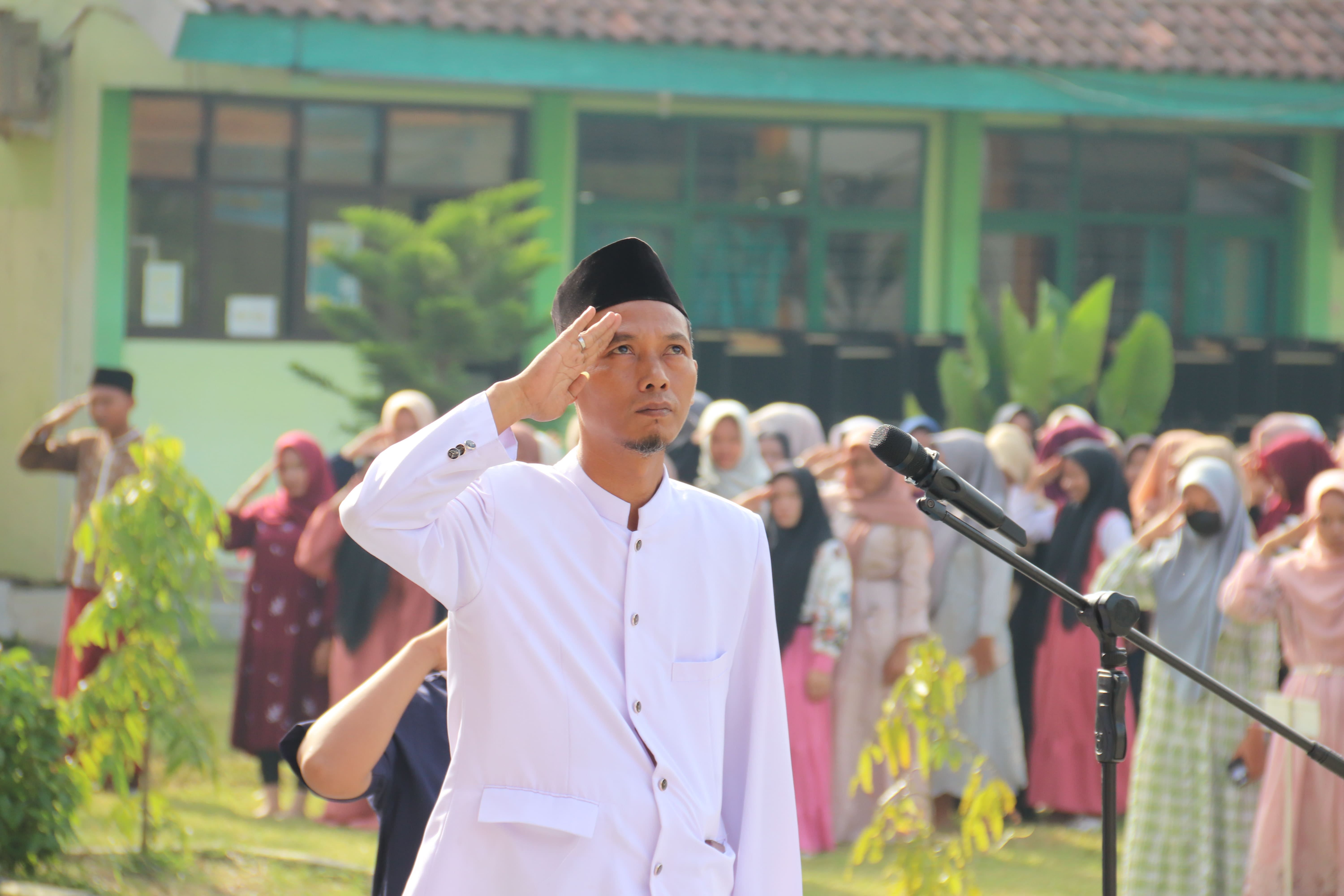 Santri Digital, Santri Tawadlu’: SMK Negeri Kudu Merajut Nilai di Hari Jadi Jombang dan HSN 2025