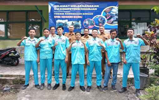 SMK Negeri Kudu Adakan Ujian Kompetensi Keahlian TKR dengan Fokus Perawatan Berkala Engine dan Electrical