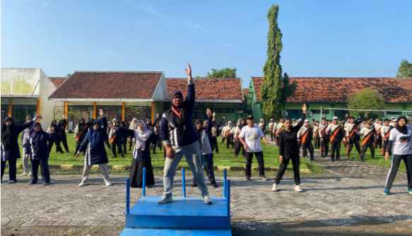SMK Negeri Kudu Ciptakan Jumat Penuh Dopamin dengan Kegiatan Sehat, Bersih, dan Ceria