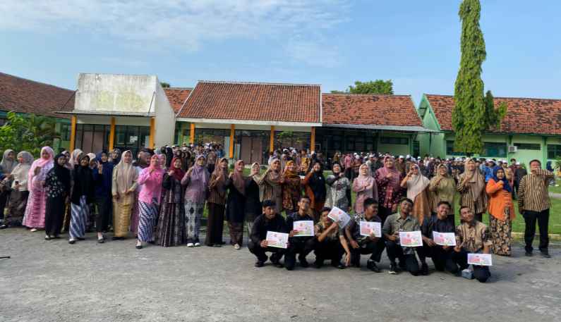 SMK Negeri Kudu Peringati Hardiknas 2026: Dari Apresiasi Prestasi hingga Aksi Sehat Remaja Putri