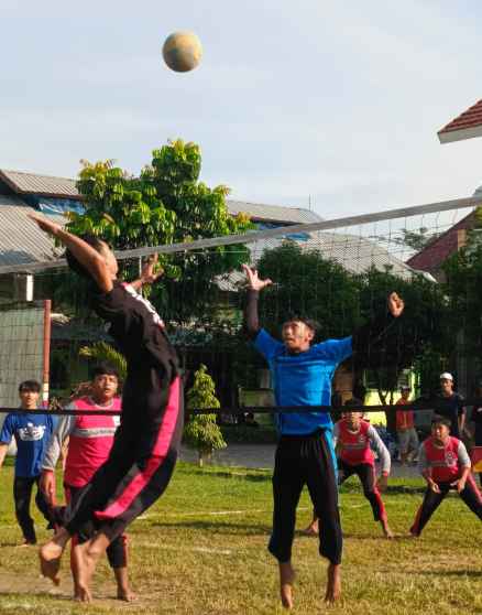 FINAL LOMBA VOLI CLASSMEETING SMK NEGERI KUDU BERLANGSUNG SERU DAN PENUH SPORTIVITAS